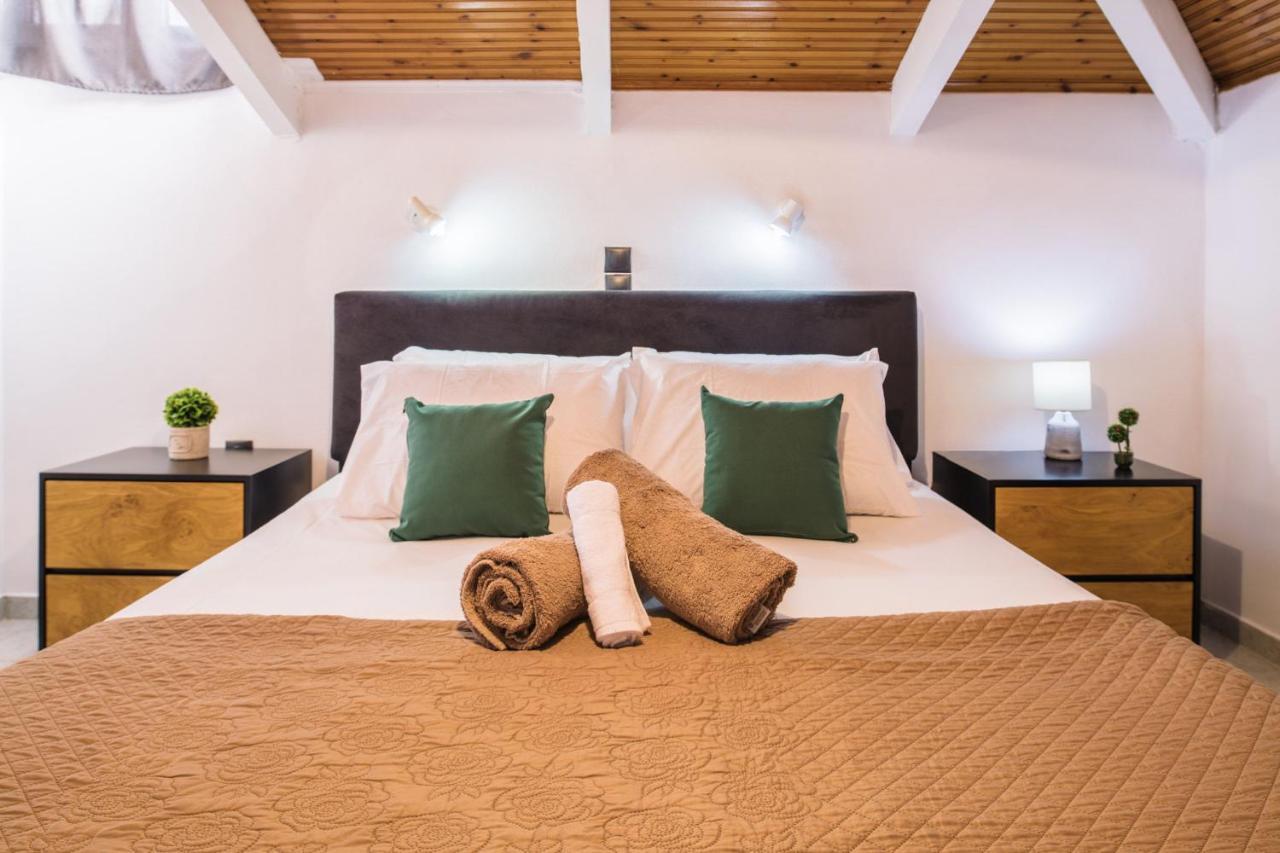 Villa Corali Apartments Sea Breath & Pool Amoudi Extérieur photo
