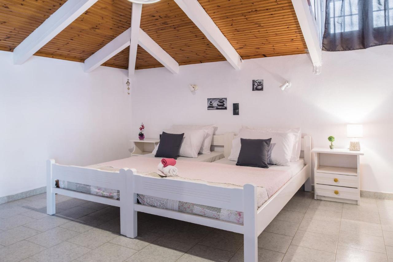 Villa Corali Apartments Sea Breath & Pool Amoudi Extérieur photo