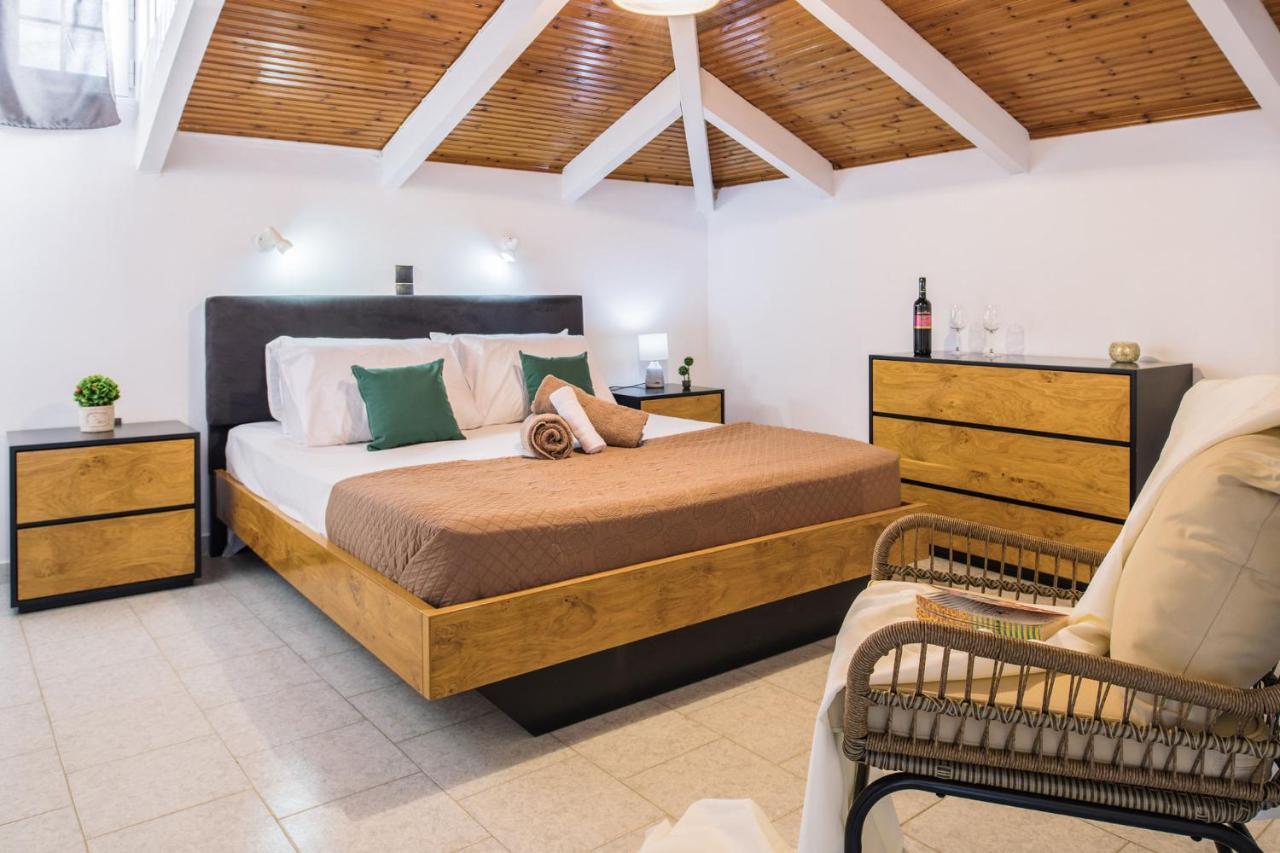 Villa Corali Apartments Sea Breath & Pool Amoudi Extérieur photo